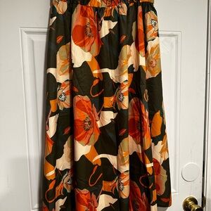 Long skirt orange beige combination